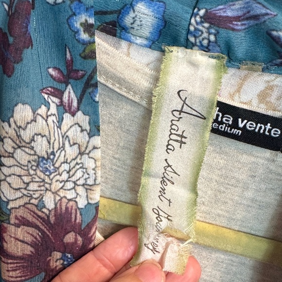 Floral Patchwork Women's Top & Tassel Trim Under Tunic - Picture 3 of 3